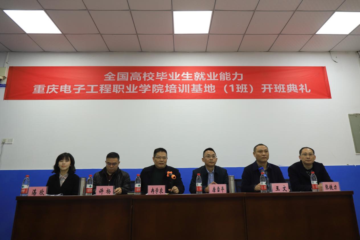 978BF592F31779050AAC13B5EB49BC0D